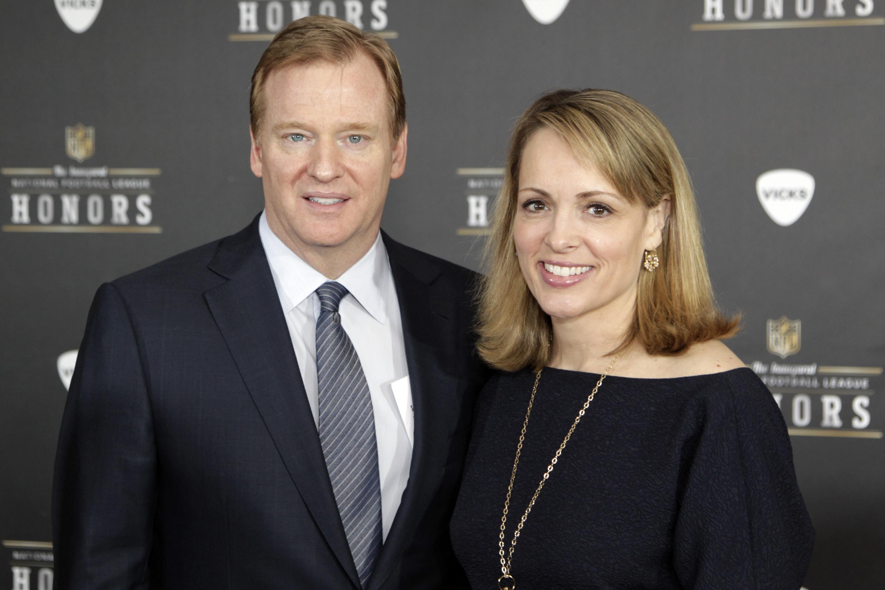 Roger Goodell tied knot with Jane after four years of dating